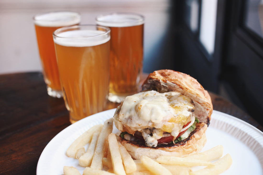 Burger Mania 創立10周年記念ビール、3種類を各店舗で発売!