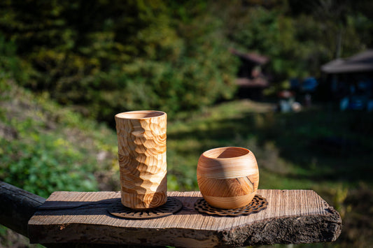 木製ビールグラス「快（かい）」「鱗（うろこ）」／小菅村3事業者と中央大学の学生が共同開発